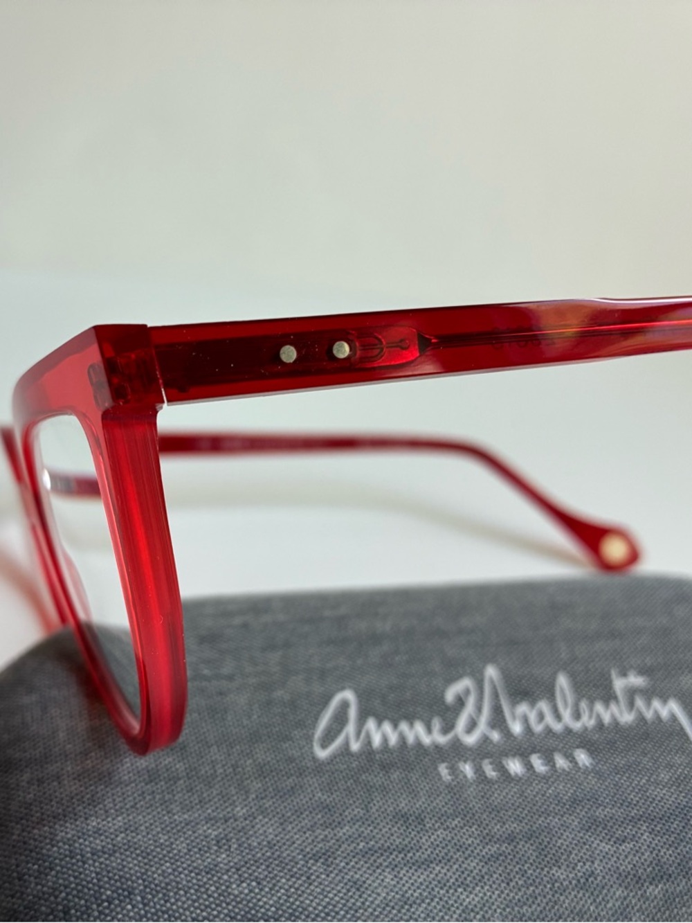 Anne et Valentin Red Bel Air Cat-Eye Glasses — Bold Translucent Frame - Picture 8 of 9